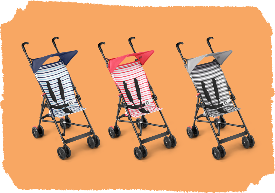 Três carrinhos de bebê com cores e designs diferentes.