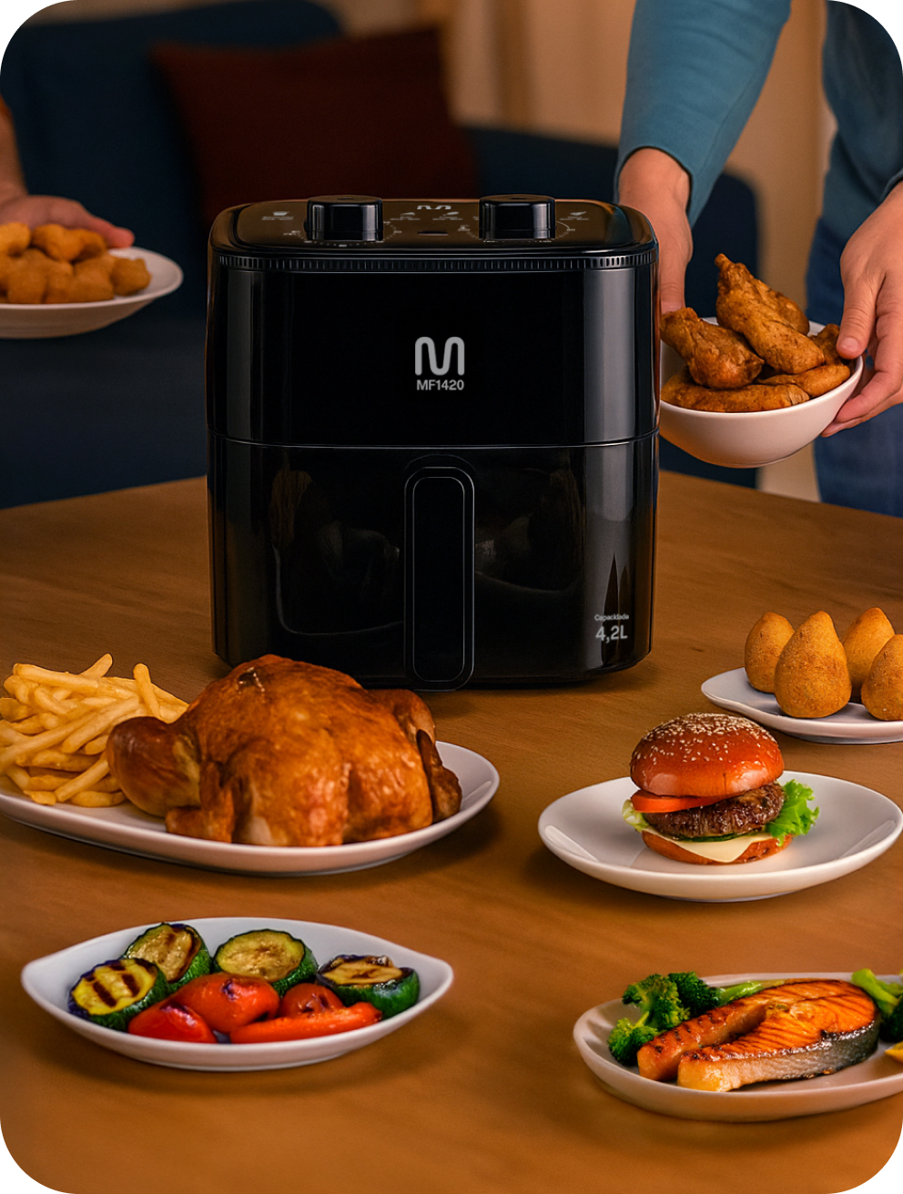 Air Fryer MF1420 na mesa com várias receitas
