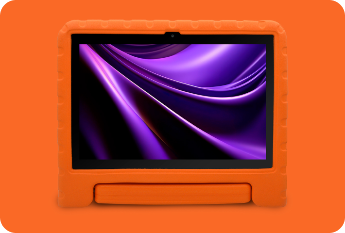 Mãe e filhos usando tablet